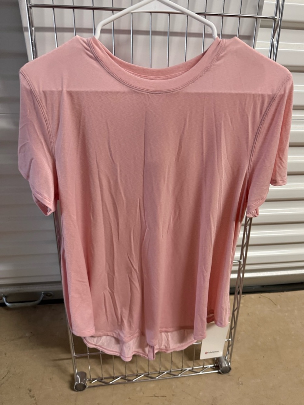 Lululemon Lightweight Split Back Training Tee Pink Size M NWT